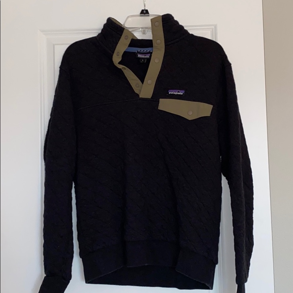 Patagonia Collared sweatshirt